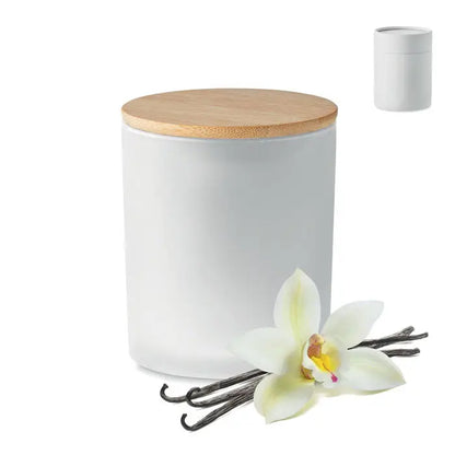 Lumanare de ceara pe baza de plante 280 gr in recipient ceramic alb cu capac din bambus