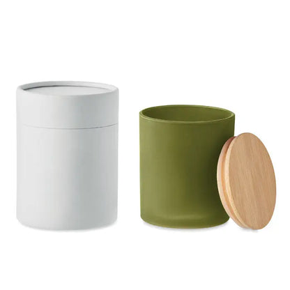 Lumanare de ceara pe baza de plante 280 gr in borcan de sticla mata verde masliniu cu capac natural din lemn