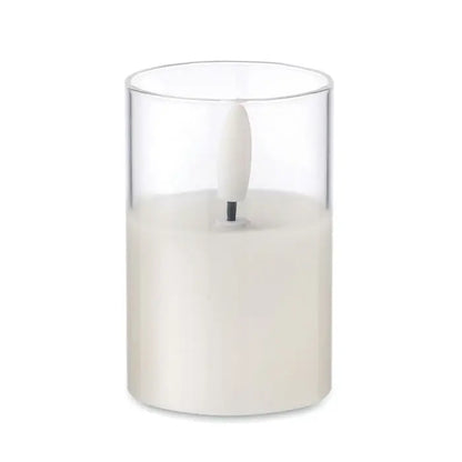 Lumanare led de ceara alba cilindrica intr-un suport transparent din sticla pentru decor interior