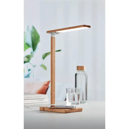 Lumina de birou si incarcator 10w cu design minimalist din bambus si bara led reglabila alba