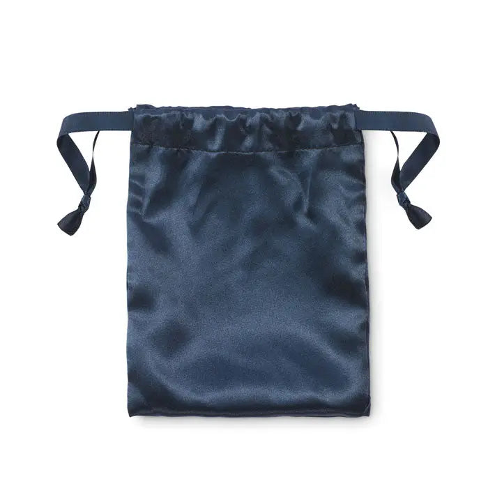 Navy blue satin drawstring pouch accompanying masca de ochi din poliester moale for elegant storage