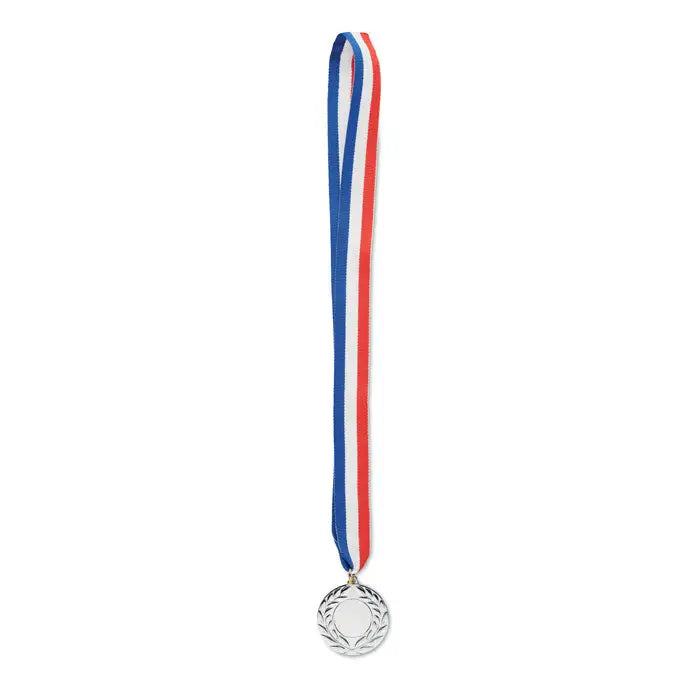 Medalie argintie 5 cm cu design de coroana de lauri suspendata pe panglica rosie alba si albastra