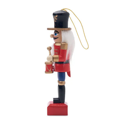 Mic caracter spargator de nuci ornament din lemn rosu si auriu cu palarie neagra par alb ochi albastri si toba mica