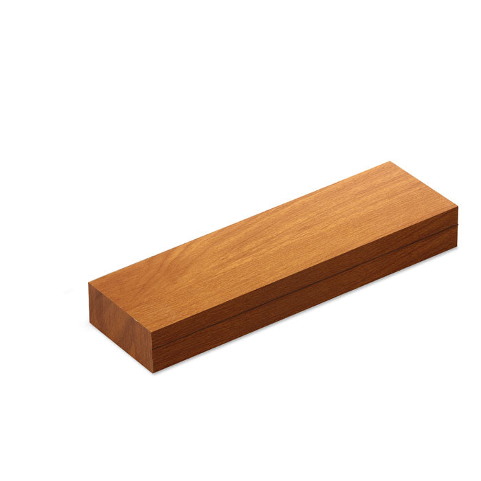 Indicator laser in cutie de lemn