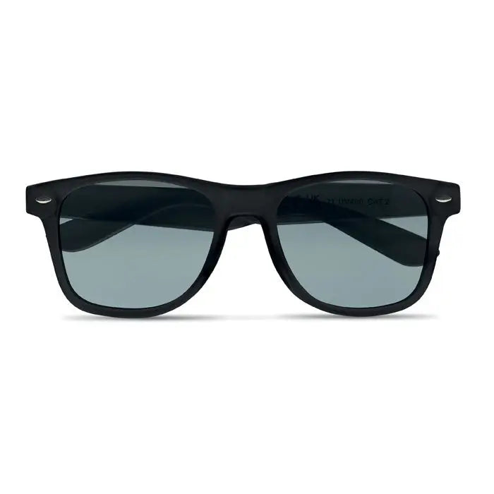 Ochelari de soare din RPET cu rame negre și lentile degrade gri pentru protecție solară modernă