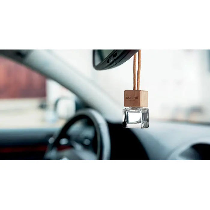 Odorizant cu aroma auto noua 5ml cu recipient din sticla transparenta, capac din lemn natural si siret impletit
