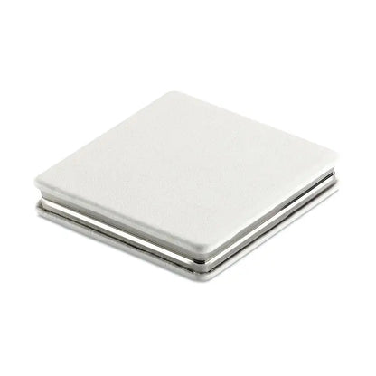 Oglinda dubla magnetica alba cu copertina patrata din piele si margini metalice argintii pentru notite