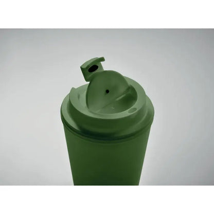 Sticlă de plastic pahar pp 300 ml verde măsliniu cu capac rabatabil și orificiu integrat pentru pai