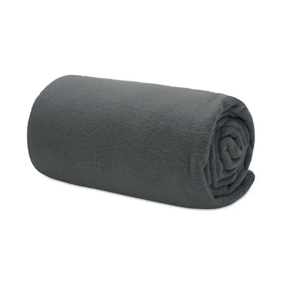 Patura de calatorie din lana rpet gri inchis din fleece pufos rulata cilindric pentru calatorii