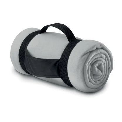 Pătură din lână gri fleece rulată cu bretele și mâner din material negru pentru transport facil