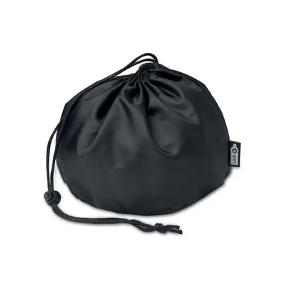 Sac negru cu snur din material neted usor reflectorizant cu eticheta mica pentru perna de calatorie din spuma