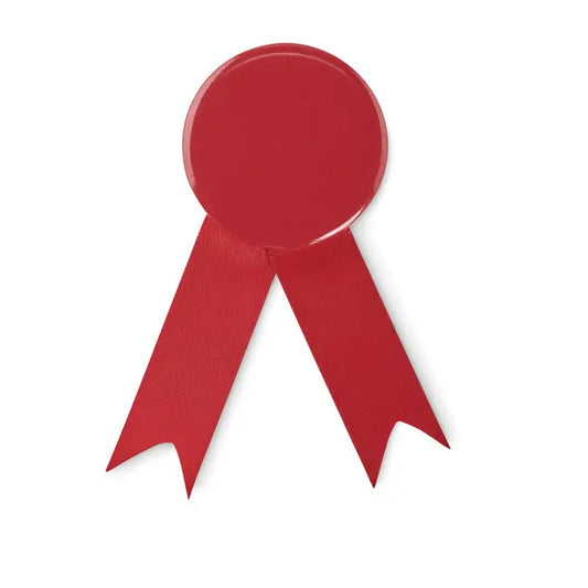 Pin insigna în stil panglică cu panglică roșie lucioasă, cu partea circulară și două capete ascuțite