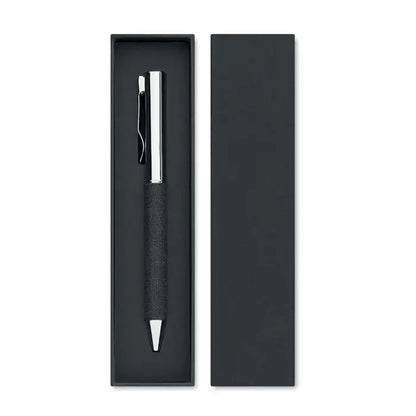 Pix cu bile din metal negru cu clips si capac argintiu prezentat in cutie eleganta neagra