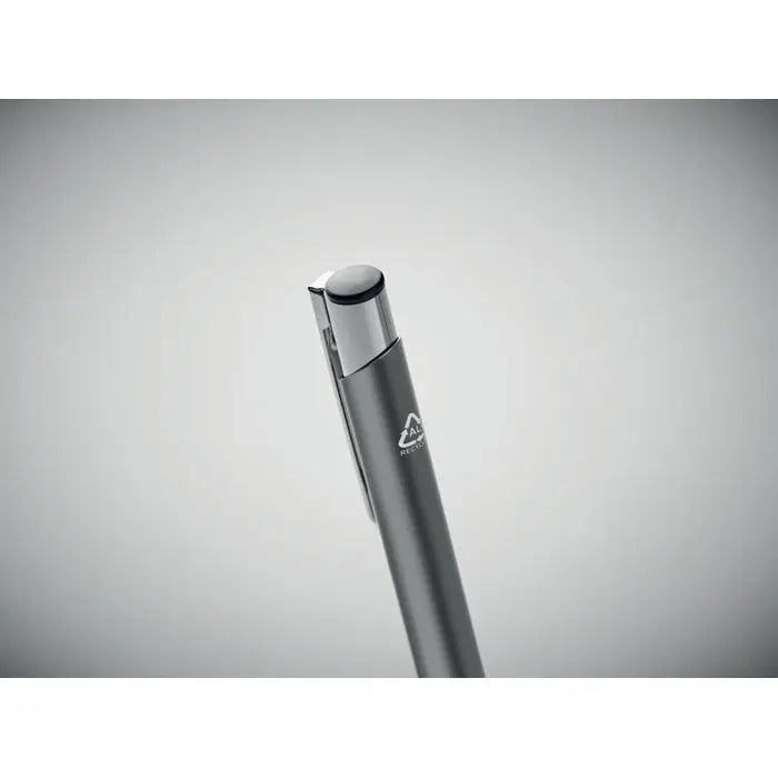 Pix din aluminiu reciclat cu design mat gri si clipsa argintie lucioasa ideal pentru scris cotidian