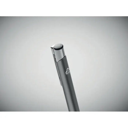 Pix din aluminiu reciclat cu design mat gri si clipsa argintie lucioasa ideal pentru scris cotidian