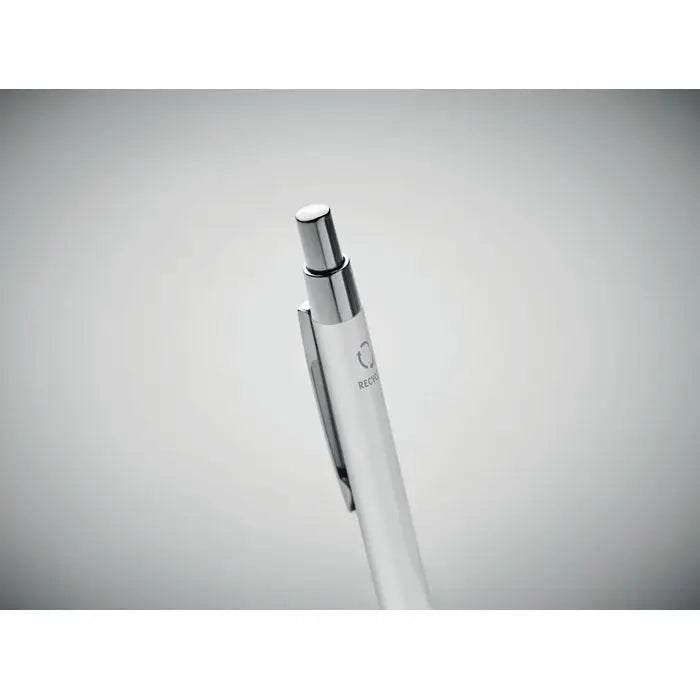 Pix din aluminiu reciclat cu design minimalist, corp argintiu metalic si branding subtil pe balon