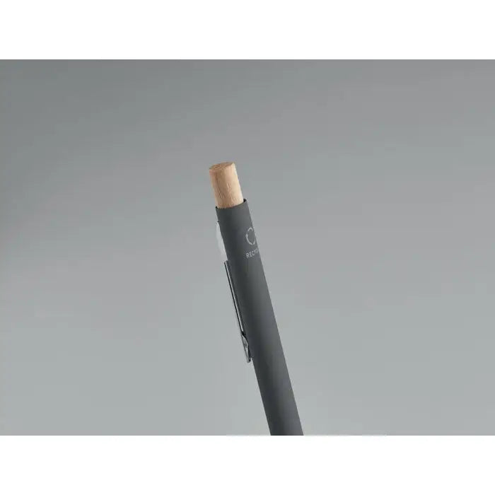 Pix din aluminiu reciclat negru cu capac din lemn si logo minimalist pe corp