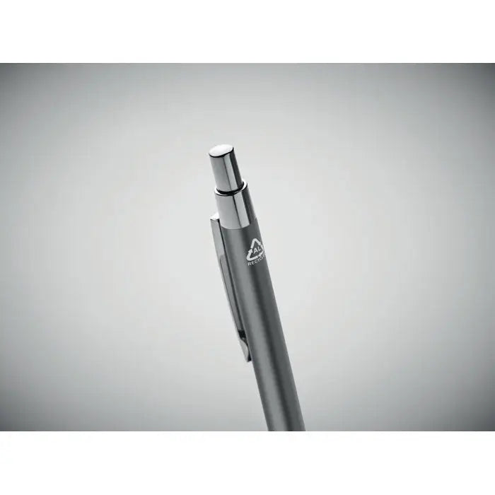 Pix din aluminiu reciclat negru mat cu bila retractabilă și clip argintiu pentru birou sau şcoală
