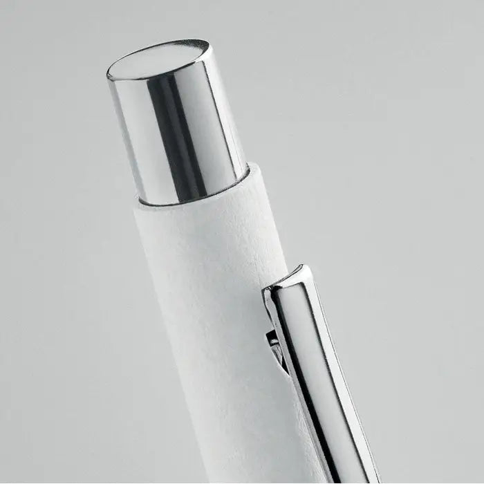 Pix din hartie reciclata cu corp alb elegant din piele si capac cromat lustruit cu clema
