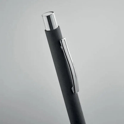 Pix din hârtie reciclată cu corp negru din piele și clip metalic argintiu elegant