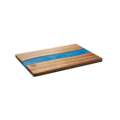 Placa de taiere din lemn de salcam cu rasina albastra vibranta tip rau in centru rectangulara