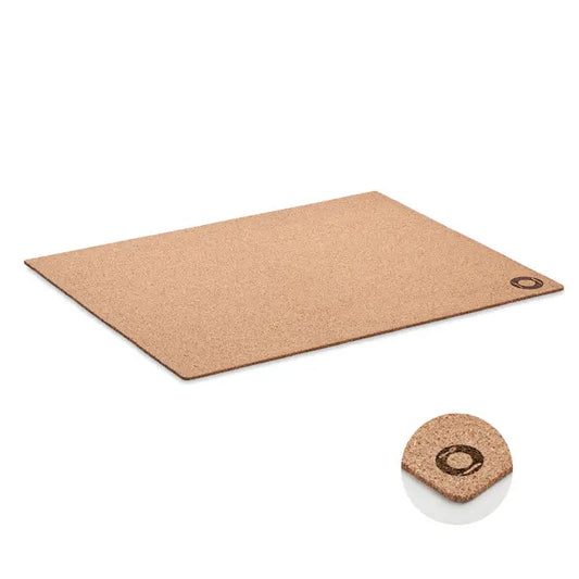 Placemat din pluta dreptunghiular cu suprafata texturata subtil si logo circular mic embossat in colt