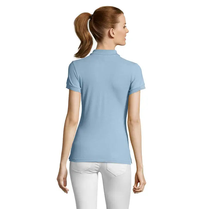 Bluza polo damă passion 170 albastru deschis cu mâneci scurte, guler clasic și manșete ribbed