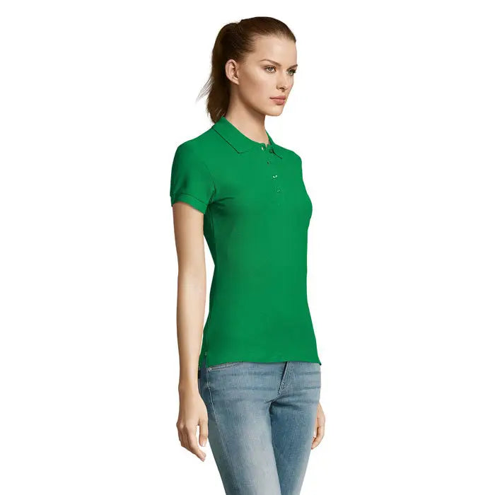 Pulover polo dama passion 170 verde vibrant cu mâneci scurte, guler clasic și nasturi frontali