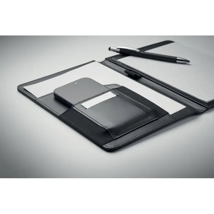 Portofoliu a5 300d rpet un organizator negru din piele cu design minimalist si compartimente multiple pentru pixuri hartie si smartphone