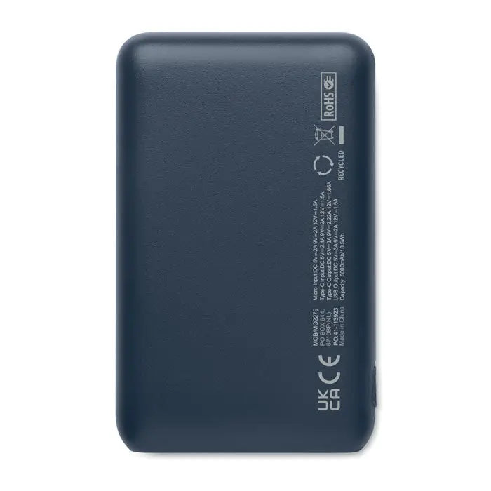 Power bank portabil albastru închis 5000 mAh cu suprafață texturată și etichetare albă pe lateral