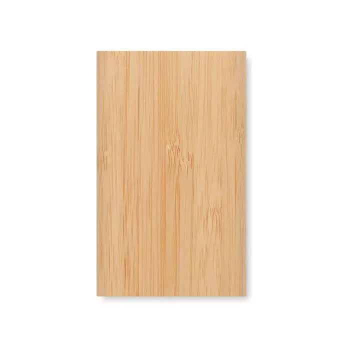 Powerbank bamboo de 4000 mah cu finisaj natural maro deschis si modele verticale de fibra lemnoasa