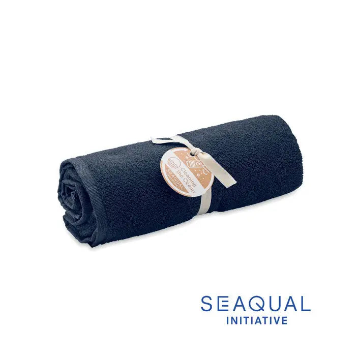 Prosop seaqual 70x140cm navy blue cu suprafata texturata absorbanta si eticheta bej legata in jur