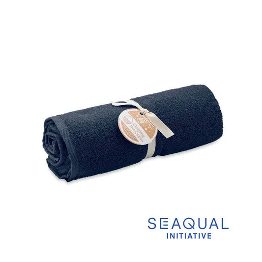 Prosop seaqual 70x140cm navy blue cu suprafata texturata absorbanta si eticheta bej legata in jur