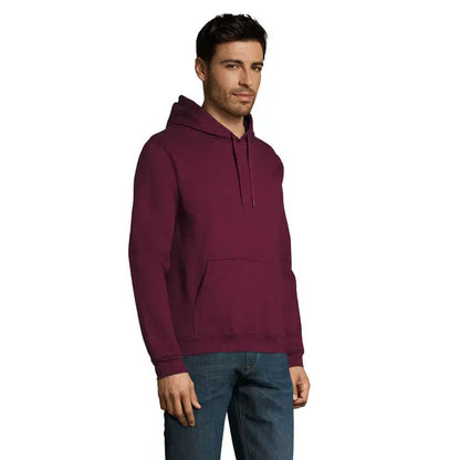 Pulover cu gluga snake maro cu buzunar frontal si snur, ideal pentru tinute casual si sport din material confortabil