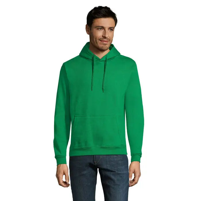 Pulover cu gluga snake verde vibrant cu buzunar frontal si snururi asortate pentru confort si stil casual