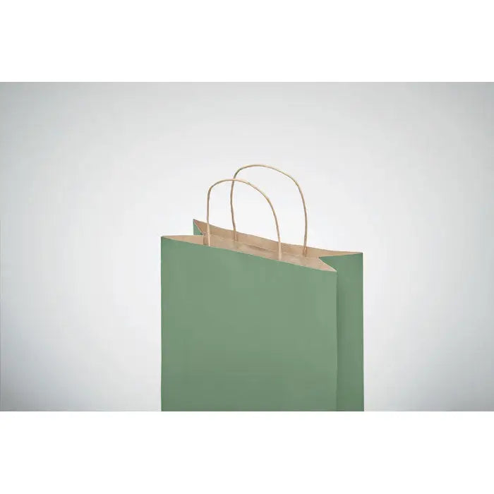 Punga mica de hartie cadou 90 gr/m² verde mat cu manere naturale maro, ideala pentru cumparaturi si cadouri