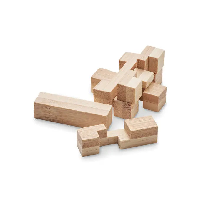 Puzzle de creier din bambus cu piese intercalate din lemn deschis colorate albăstrele