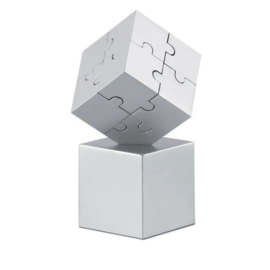Cub metalic 3d argintiu cu piese de puzzle interconectate pentru sculptura decorativa