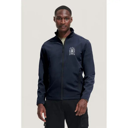 Jachetă softshell bleumarin pentru bărbați cu fermoar și logo brodat alb pe piept model race men softshell zip