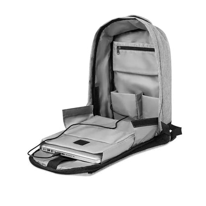 Rucsac 2 tonuri gri texturat cu fermoare si margini negre, interior elegant pentru laptop argintiu si mufa usb