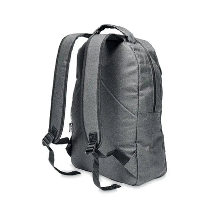 Rucsac 600d rpet 2 tonuri din material heathered gri inchis cu barete reglabile negre si eticheta brand subtila