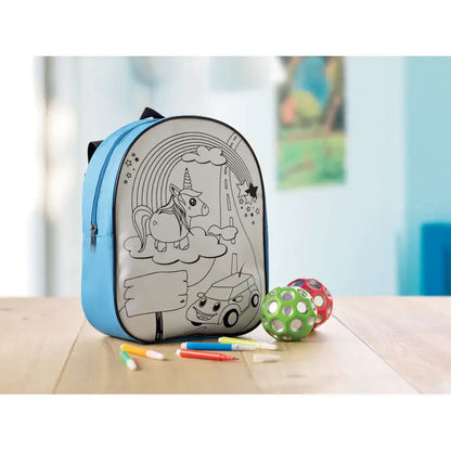 Rucsac albastru pentru copii cu unicorn alb-negru si curcubeu cu detalii de fermoar si 5 markere