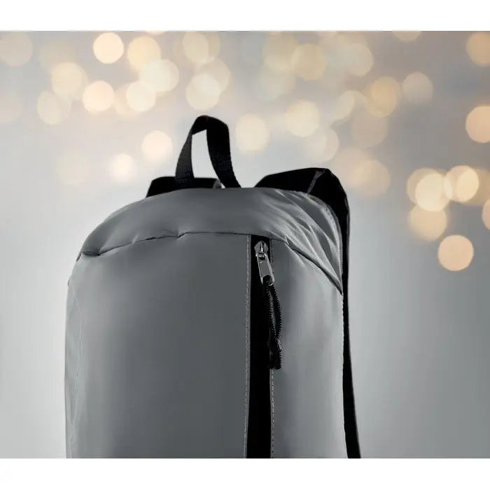 Rucsac din nylon gri cu capacitate mare si 600d reflectare mari cu fermoare si bretele negre