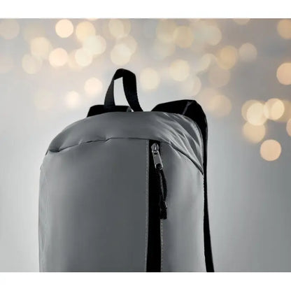 Rucsac din nylon gri cu capacitate mare si 600d reflectare mari cu fermoare si bretele negre