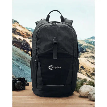 Rucsac de drumetie 18l negru cu tesatura texturata si logo alb pe fata pentru drumetii si activitati outdoor