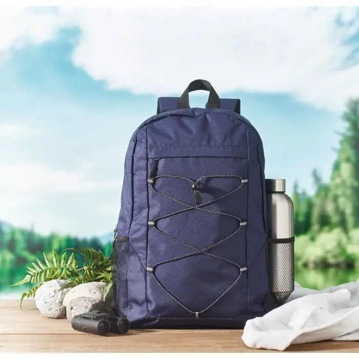 Rucsac din poliester 600d rpet albastru navy cu fermoare negre si accesorii argintii metalice