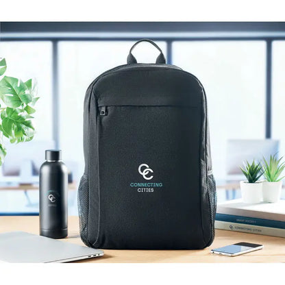 Rucsac pentru laptop de 15 inchi negru din pânză cu logo teal subtil și textul connecting cities pe față