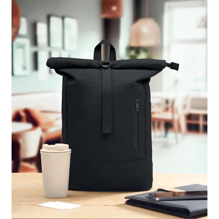 Rucsac pentru laptop rolltop de 15 inchi negru cu design minimalist si tesatura durabila