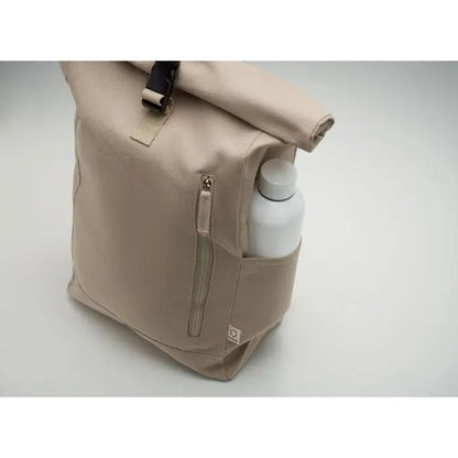 Beige rucsac roll top din pânză 390 gr/m² cu buzunar frontal cu fermoar și elemente negre de prindere