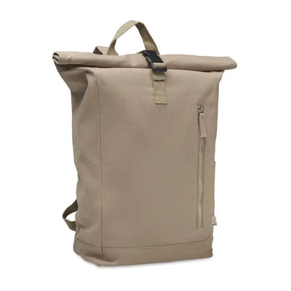 Rucsac roll top bej din pânză 390 gr/m² cu cataramă neagră și buzunar vertical cu fermoar